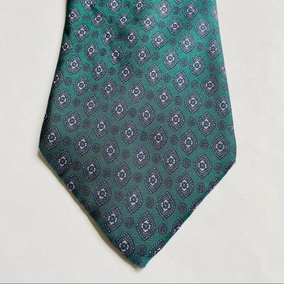 Christian Dior Hunter Green Geometric Pattern Vintage Necktie All Silk - Picture 2 of 5
